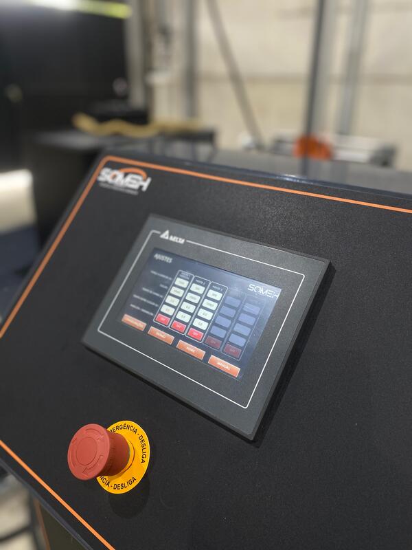 EQUIPAMENTO DE ENSAIO DE RESISTÊNCIA E DURABILIDADE