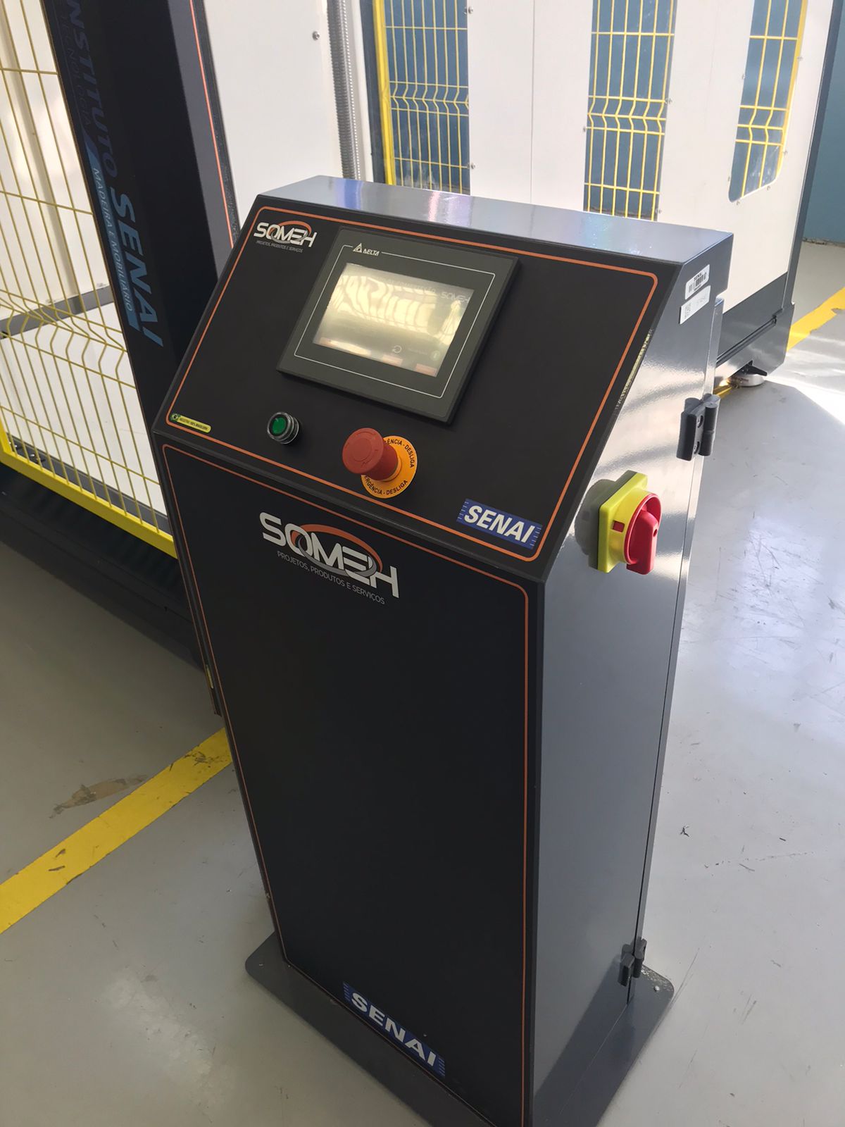 SOH 1546-001 - Equipamento para Ensaio de Compressão 2